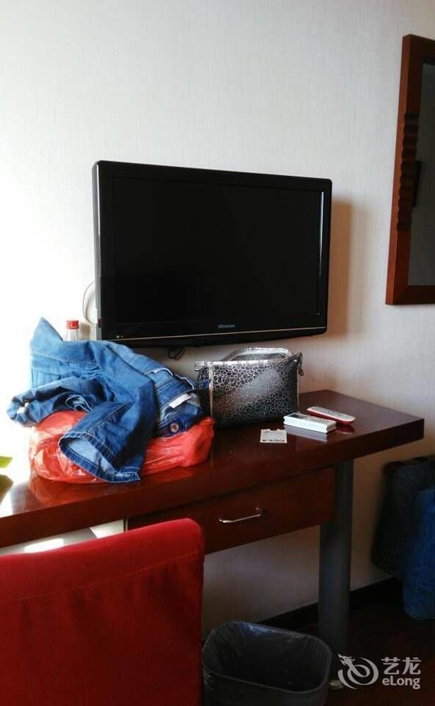 Tianjin Jingjin Hotel Bagian luar foto